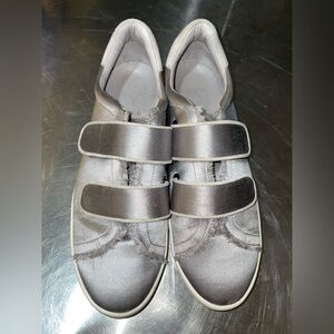 US 8 Joie Diata Sneakers